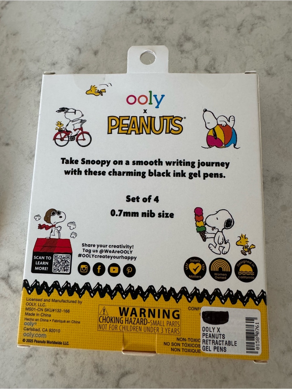 Ooly x Peanuts Retractable Gel Pens and gel pen/pencil set - Picture 4 of 7
